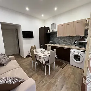 https://annar-apartment.palermohotels.org